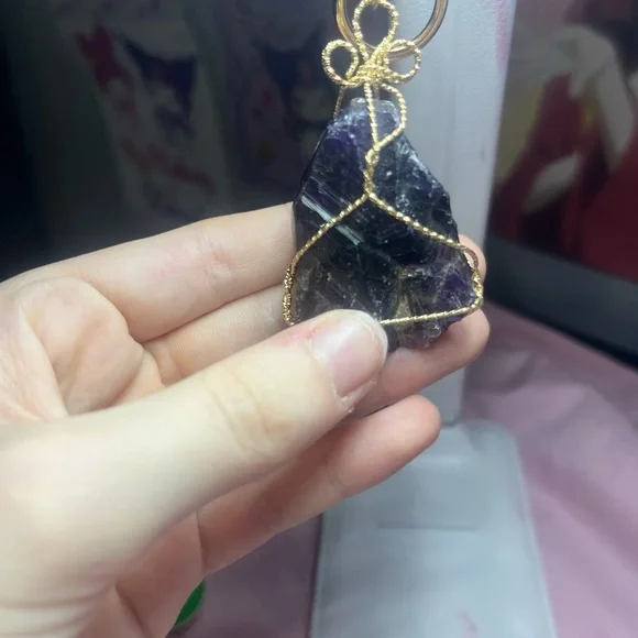 Gold Wire Wrapped amethyst Keychain - Picture 2 of 3